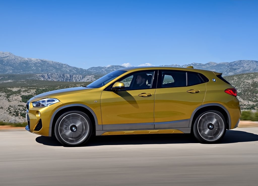 BMW X2, foto 21
