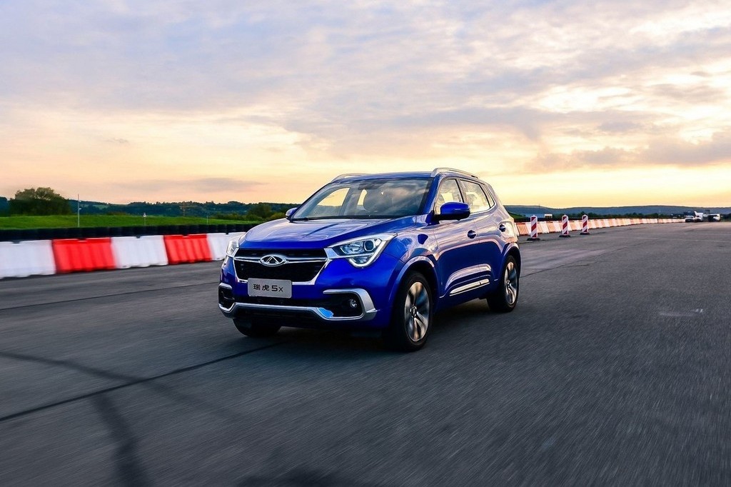 CHERY RUIHU 5X, foto 5