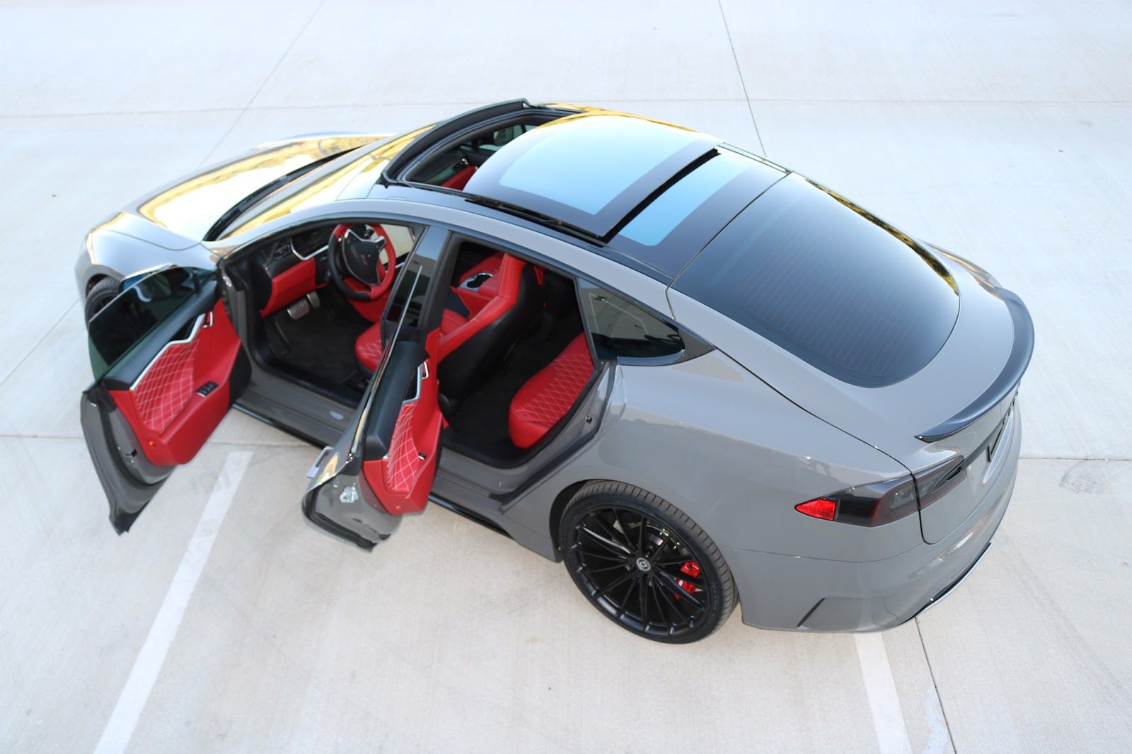 2017 - TESLA MODEL S BY ZERO TO 60 DESIGNS, foto 16