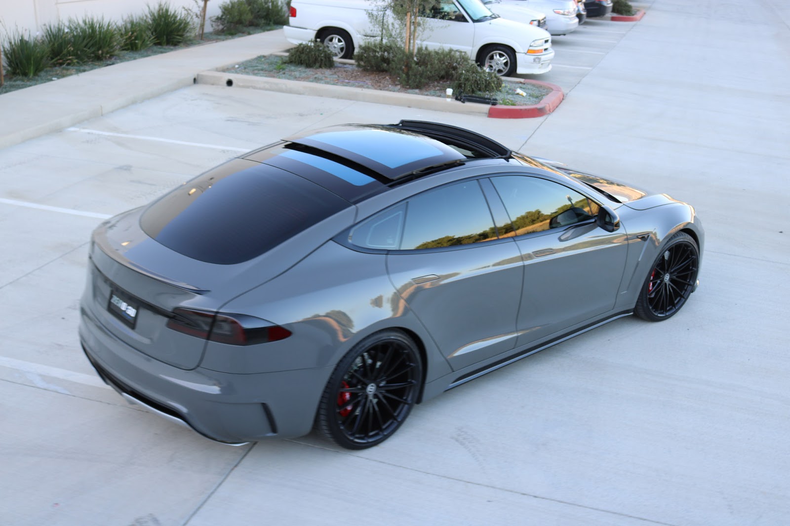 2017 - TESLA MODEL S BY ZERO TO 60 DESIGNS, foto 18