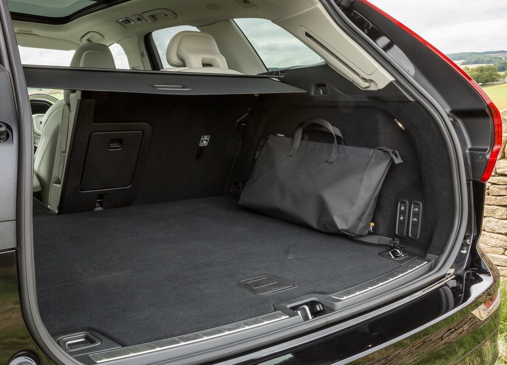 2018 - VOLVO XC60 UK VERSION, foto 133