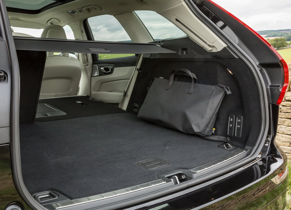 2018 - VOLVO XC60 UK VERSION, foto 135