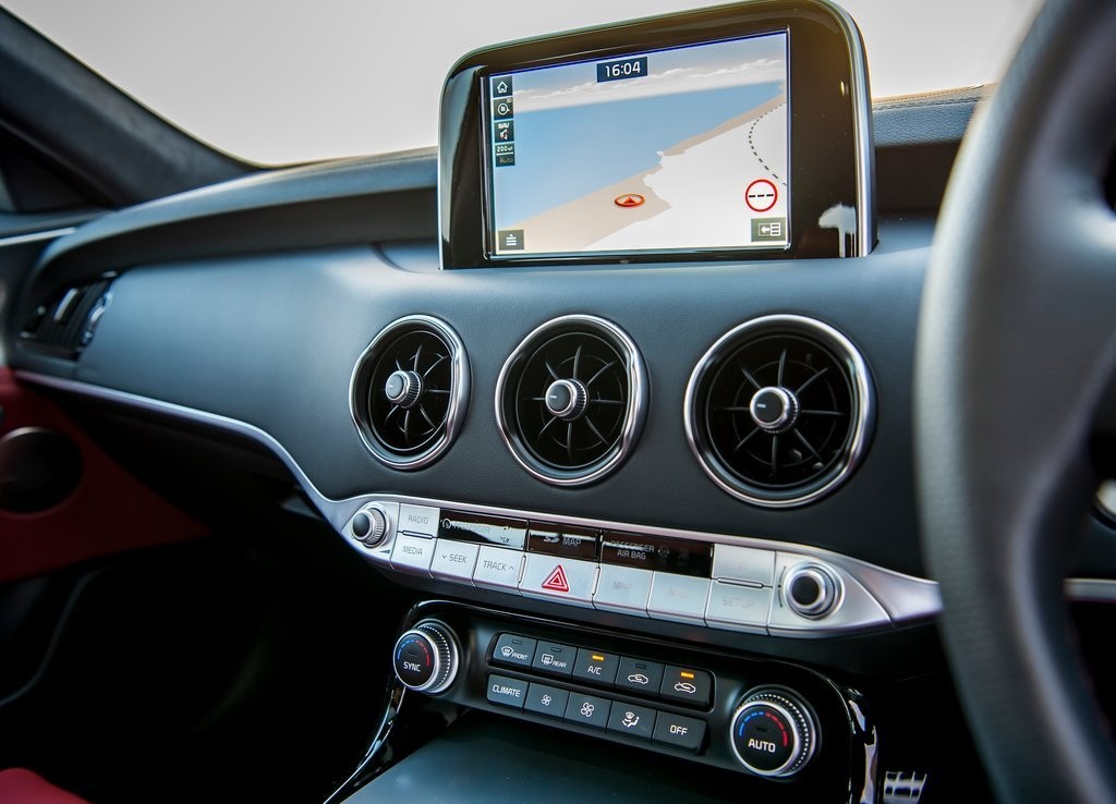 2018 - KIA STINGER UK VERSION, foto 137