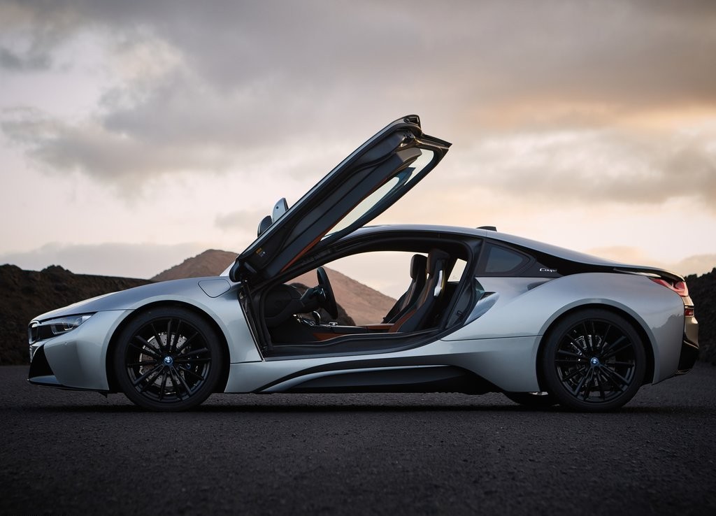 2019 - BMW i8 COUPE, foto 10