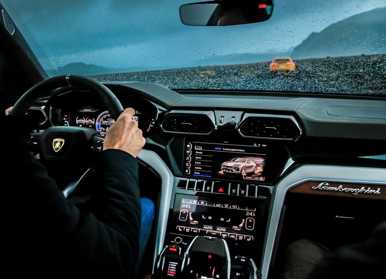 LAMBORGHINI URUS, foto 223