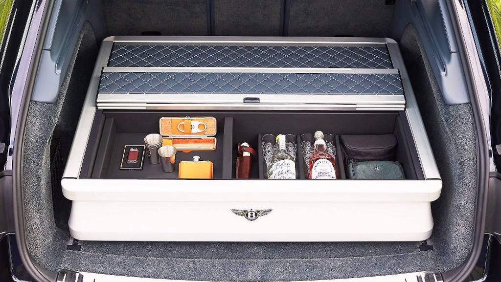 2017 - BENTLEY BENTAYGA FIELD SPORTS BY MULLINER, foto 12