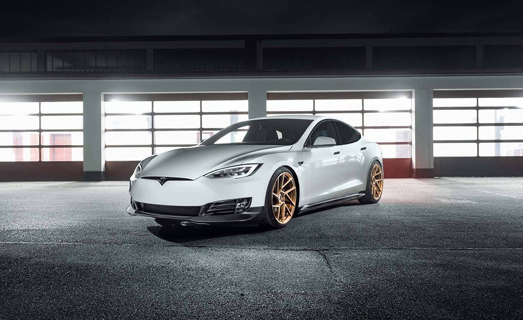 2017 - TESLA MODEL S BY NOVITEC, foto 1