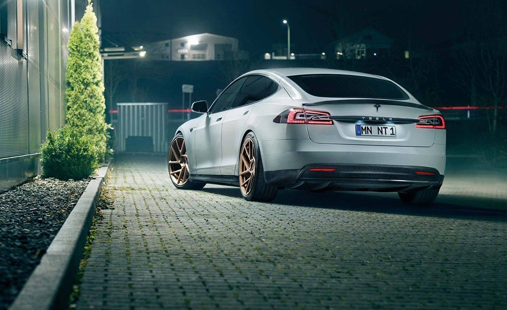 2017 - TESLA MODEL S BY NOVITEC, foto 14