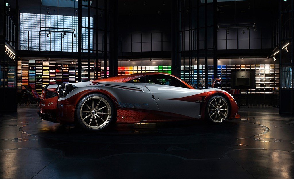 2017 - PAGANI HUAYRA LAMPO, foto 2