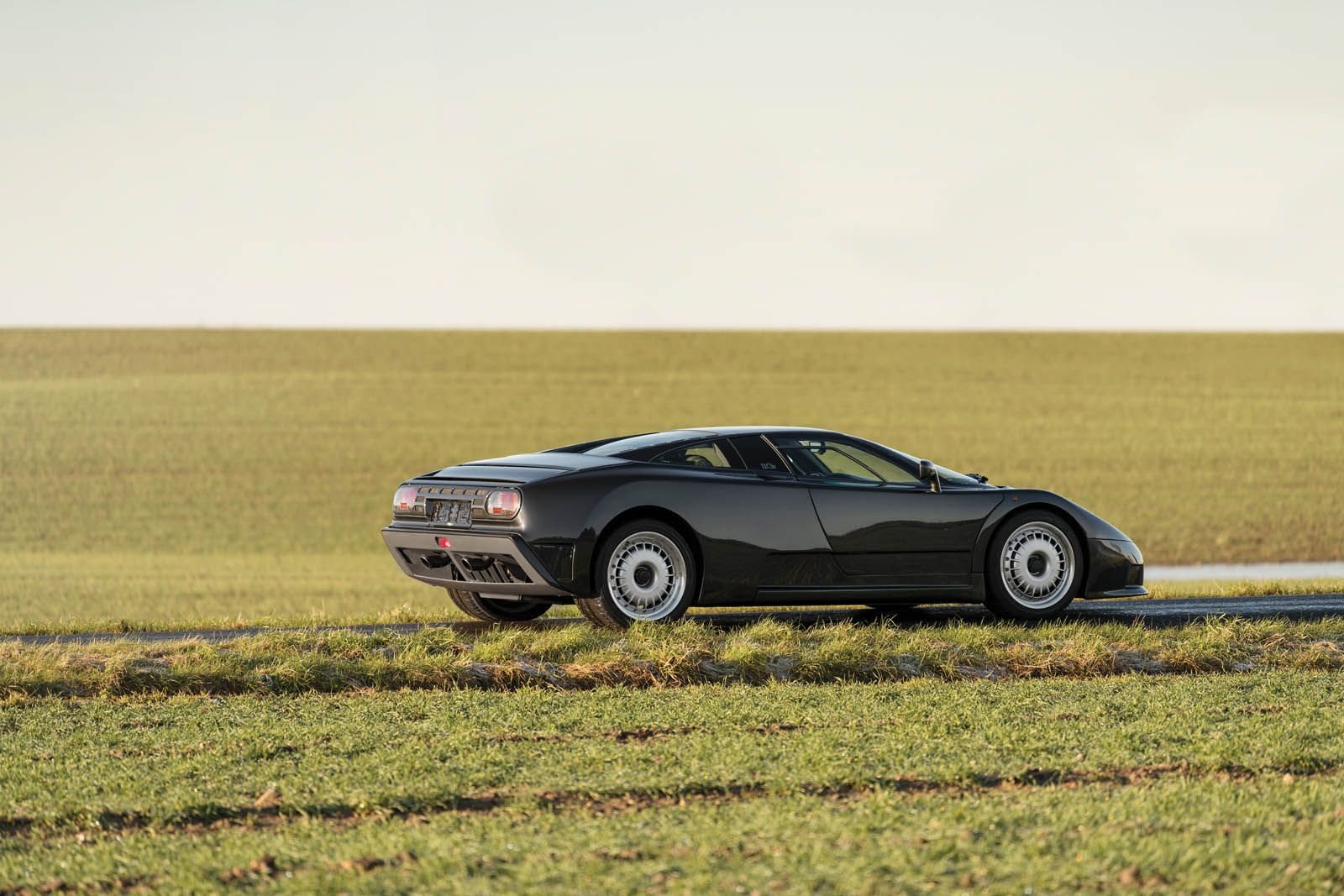 BUGATTI EB-110 GT BLACK, foto 6