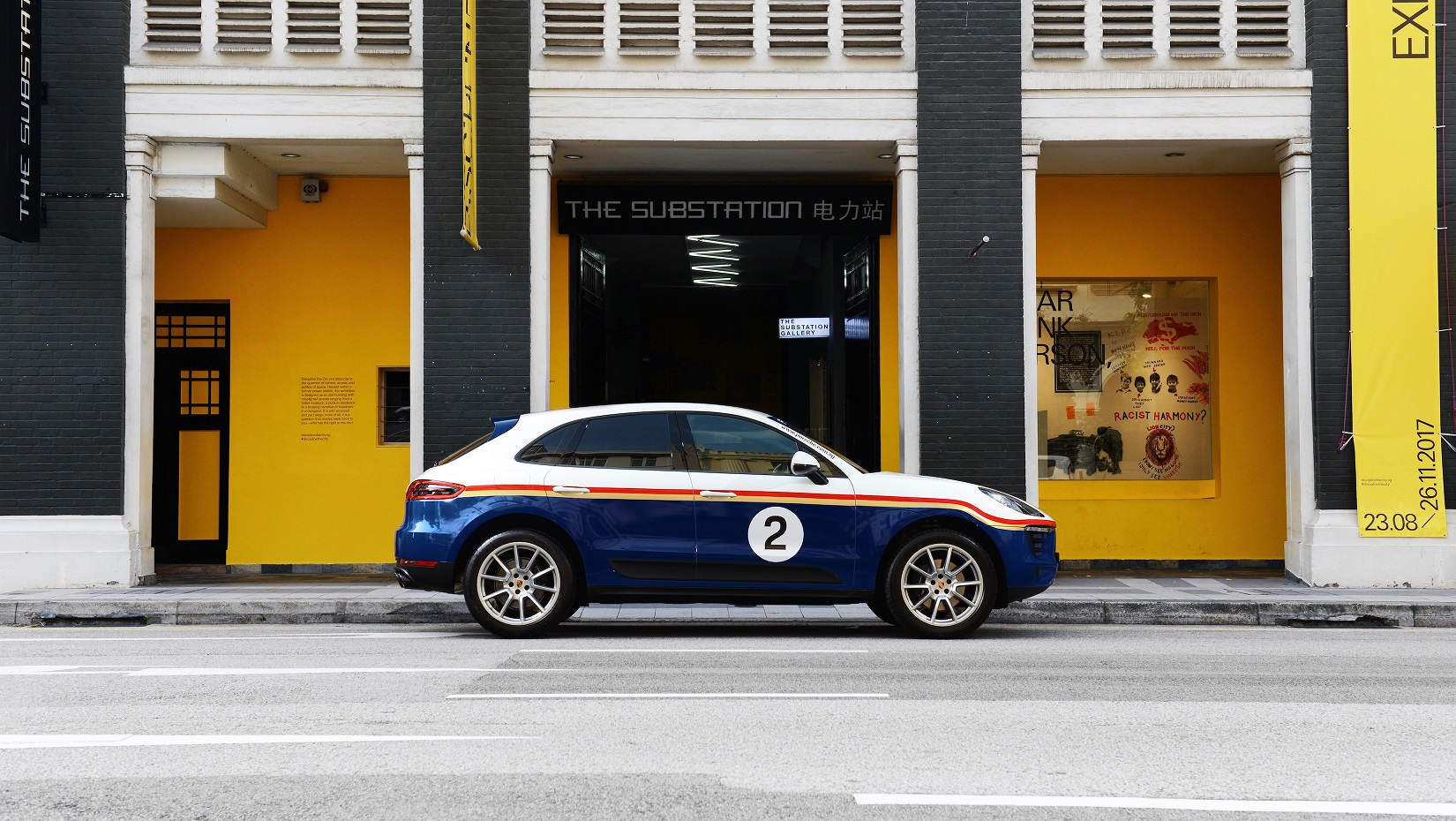 2017 - PORSCHE MACAN MOTORSPORTS LEGENDS, foto 3