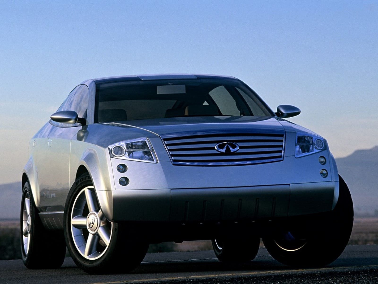 2001 - INFINITI FX45 CONCEPT, foto 6