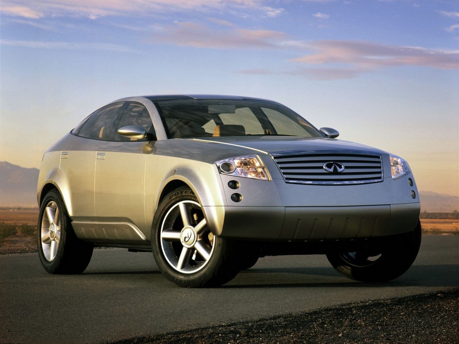 2001 - INFINITI FX45 CONCEPT, foto 8