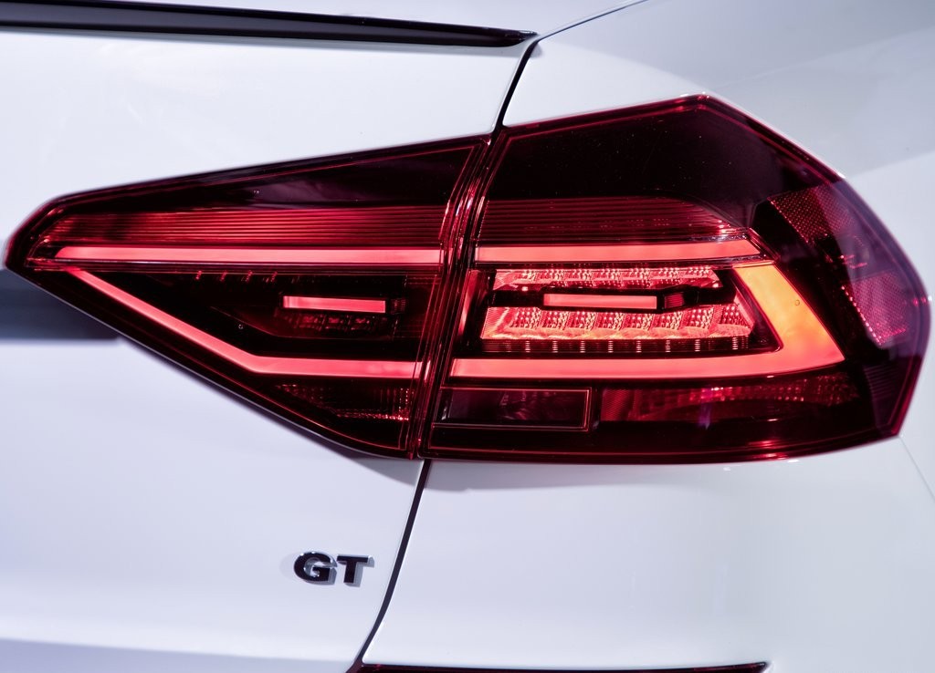 2018 - VOLKSWAGEN PASSAT GT US VERSION, foto 18