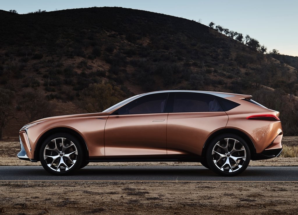 2018 - LEXUS LF-1 LIMITLESS CONCEPT, foto 11