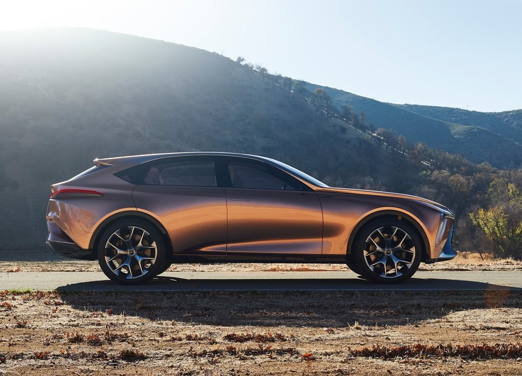2018 - LEXUS LF-1 LIMITLESS CONCEPT, foto 14