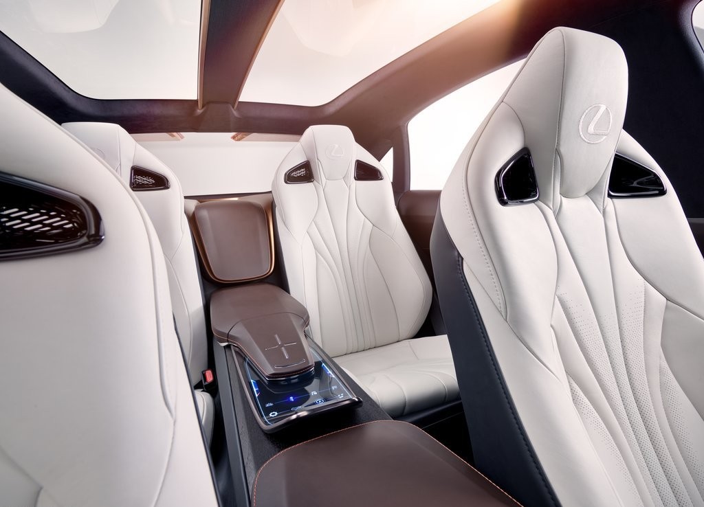 2018 - LEXUS LF-1 LIMITLESS CONCEPT, foto 46
