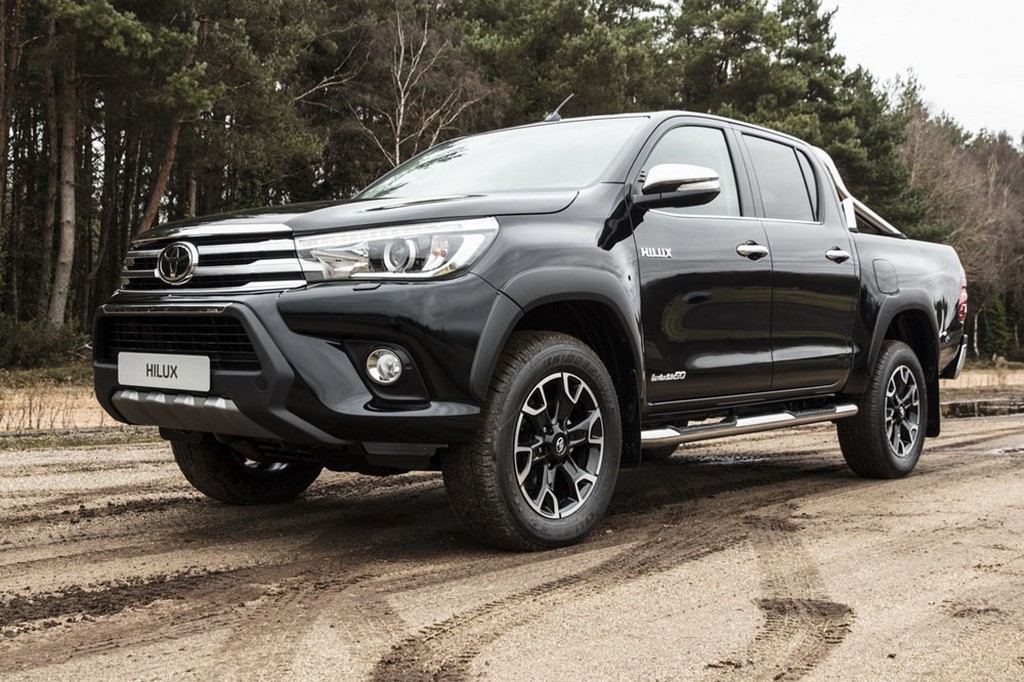 2018 - TOYOTA HILUX INVINCIBLE 50 'CHROME EDITION', foto 2
