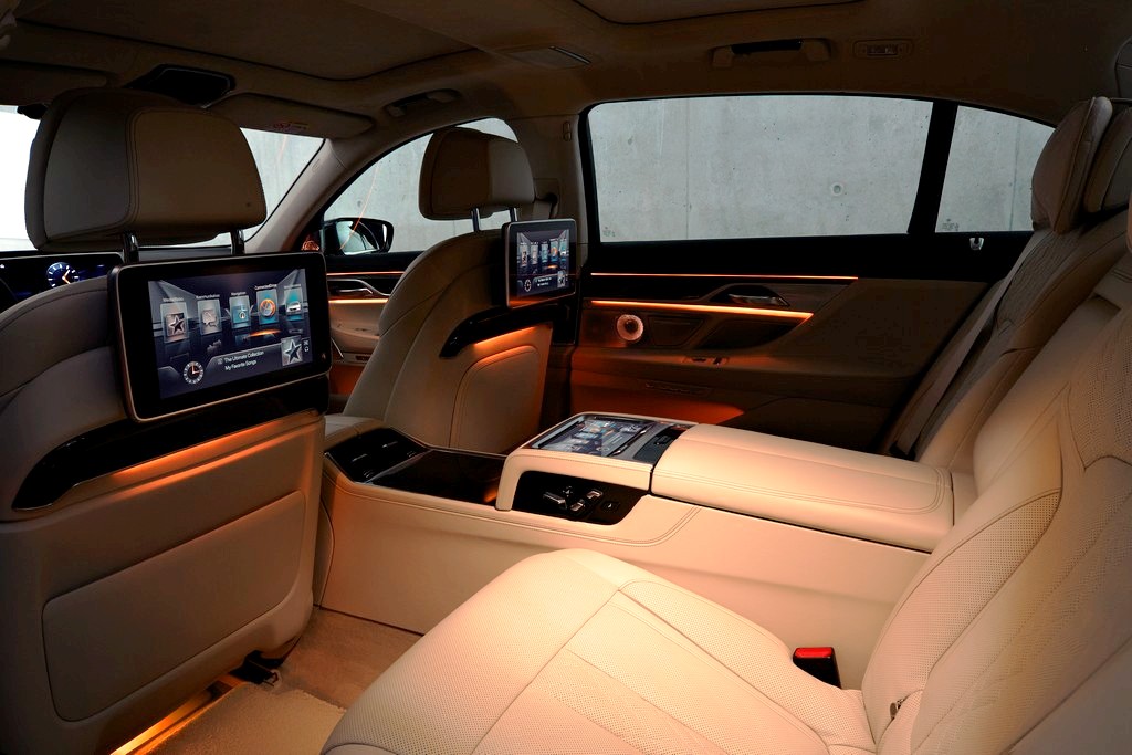 BMW 750Li PURE EXCELLENCE, foto 34