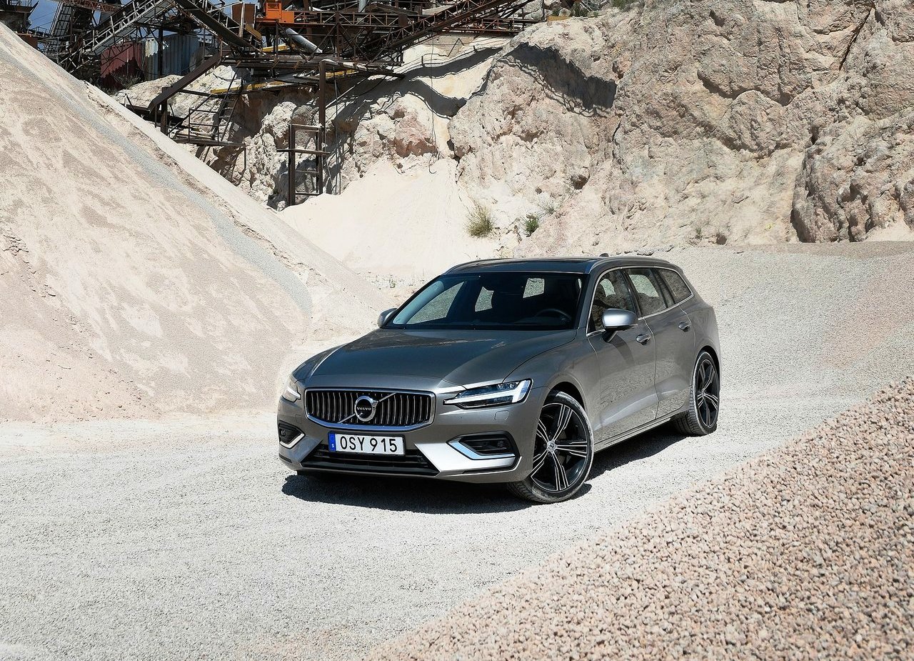 2019 - VOLVO V60, foto 12