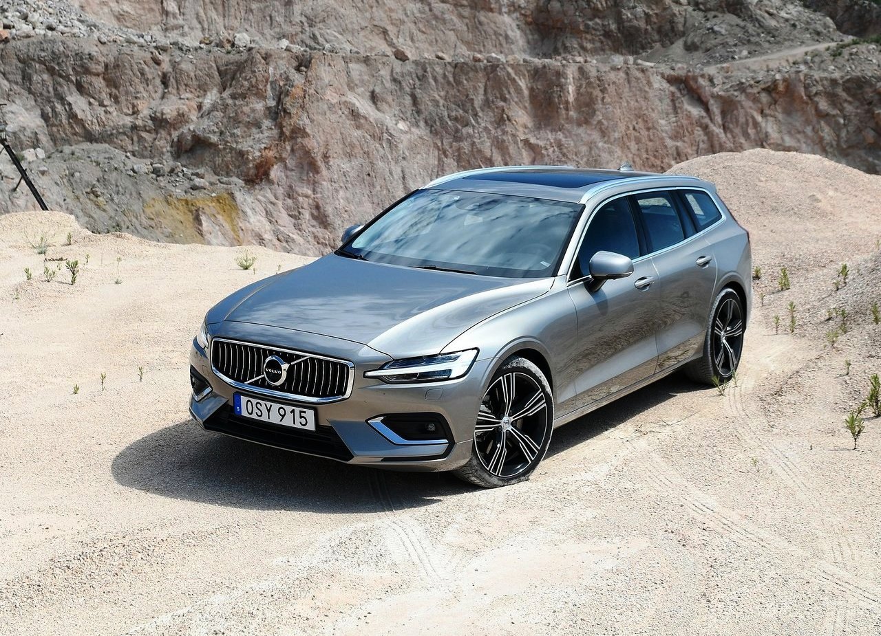 2019 - VOLVO V60, foto 13