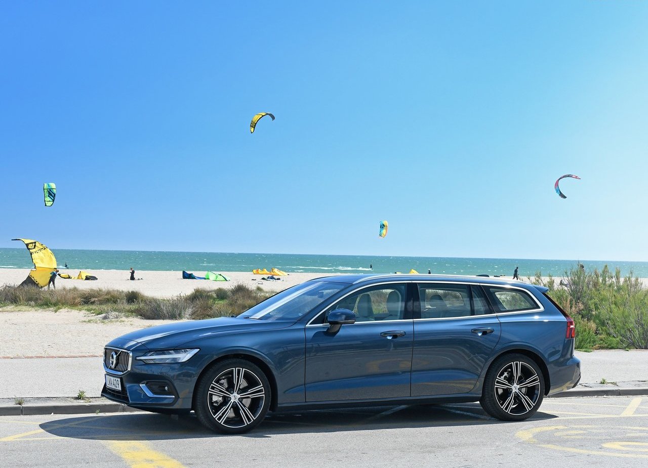 2019 - VOLVO V60, foto 15