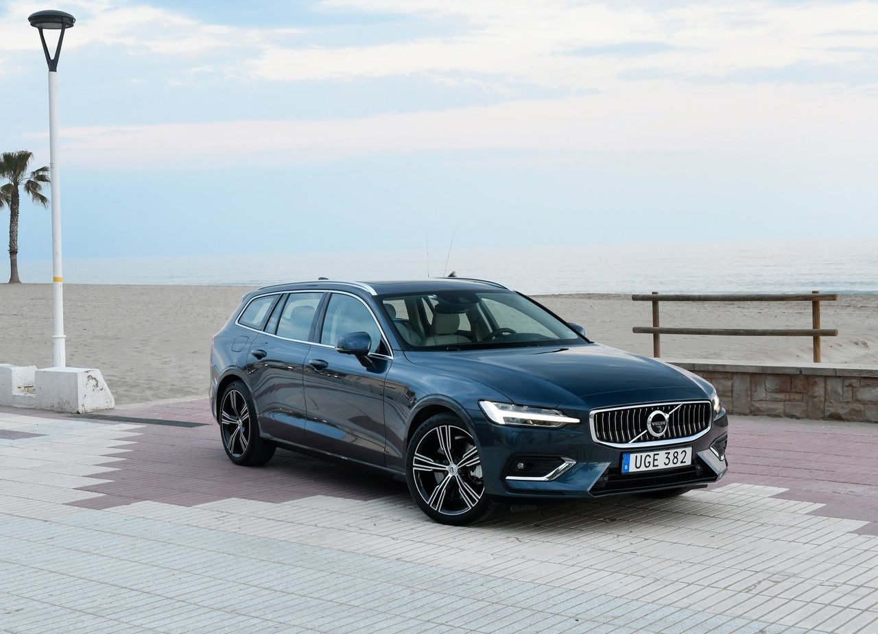 2019 - VOLVO V60, foto 23