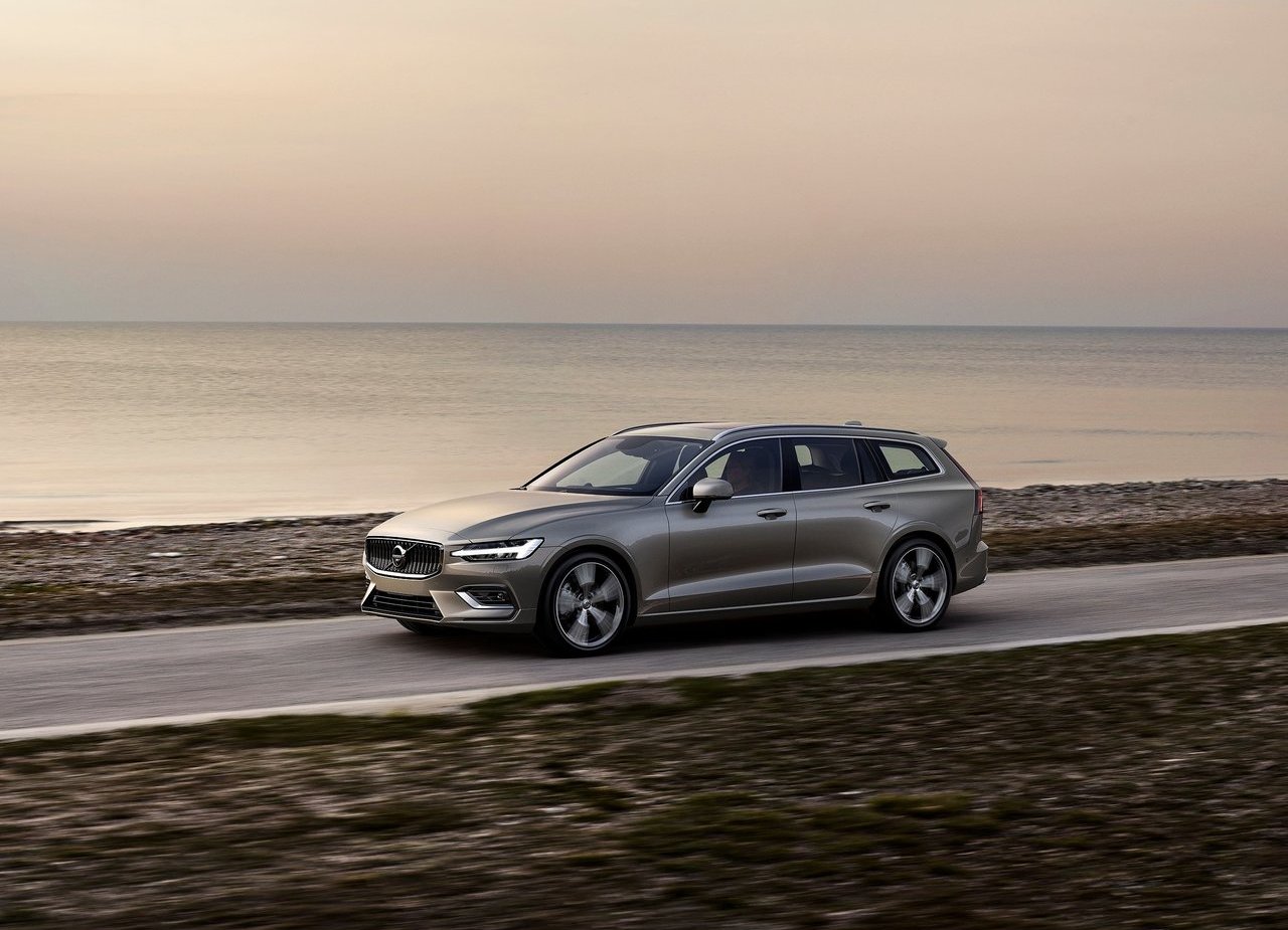 2019 - VOLVO V60, foto 30