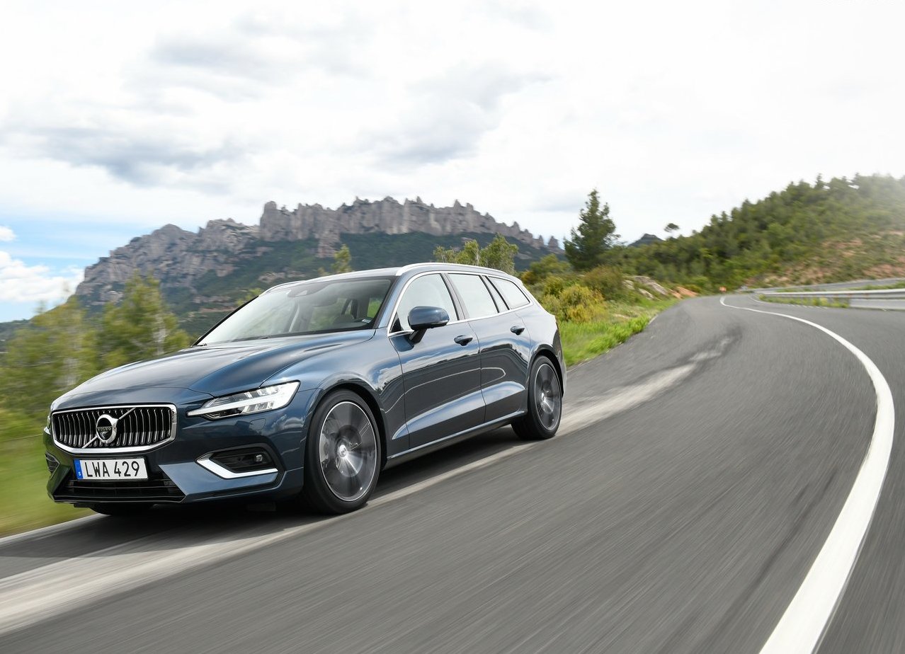 2019 - VOLVO V60, foto 32