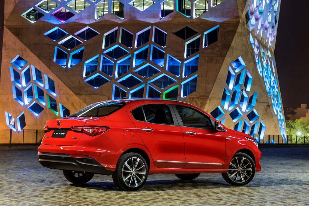 2019 - FIAT CRONOS PRECISION 1.8 FLEX AUTOMÁTICO, foto 3
