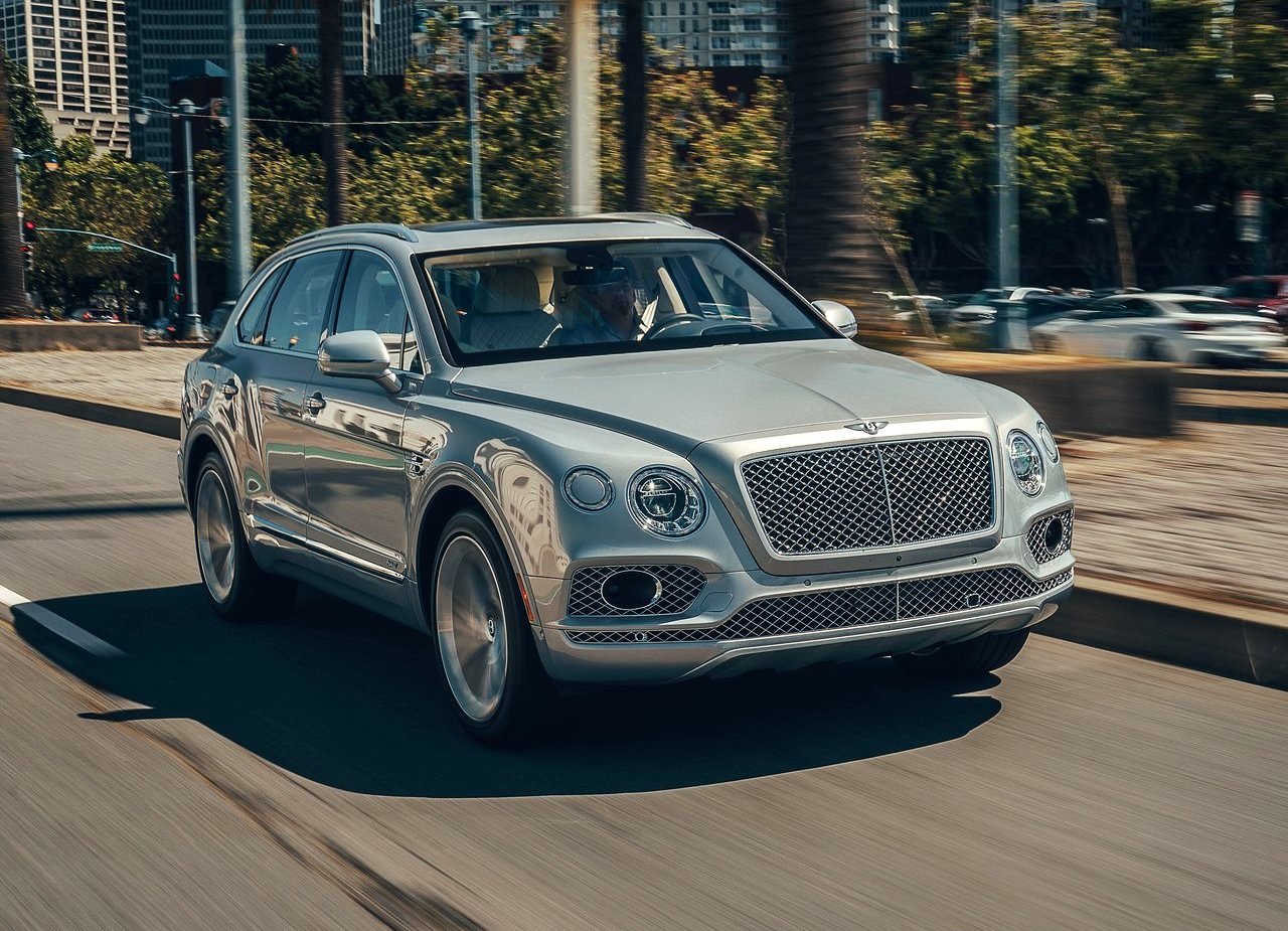 BENTLEY BENTAYGA HYBRID, foto 13