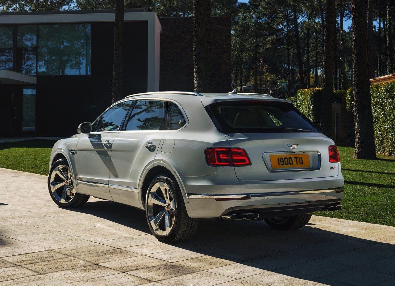 BENTLEY BENTAYGA HYBRID, foto 28