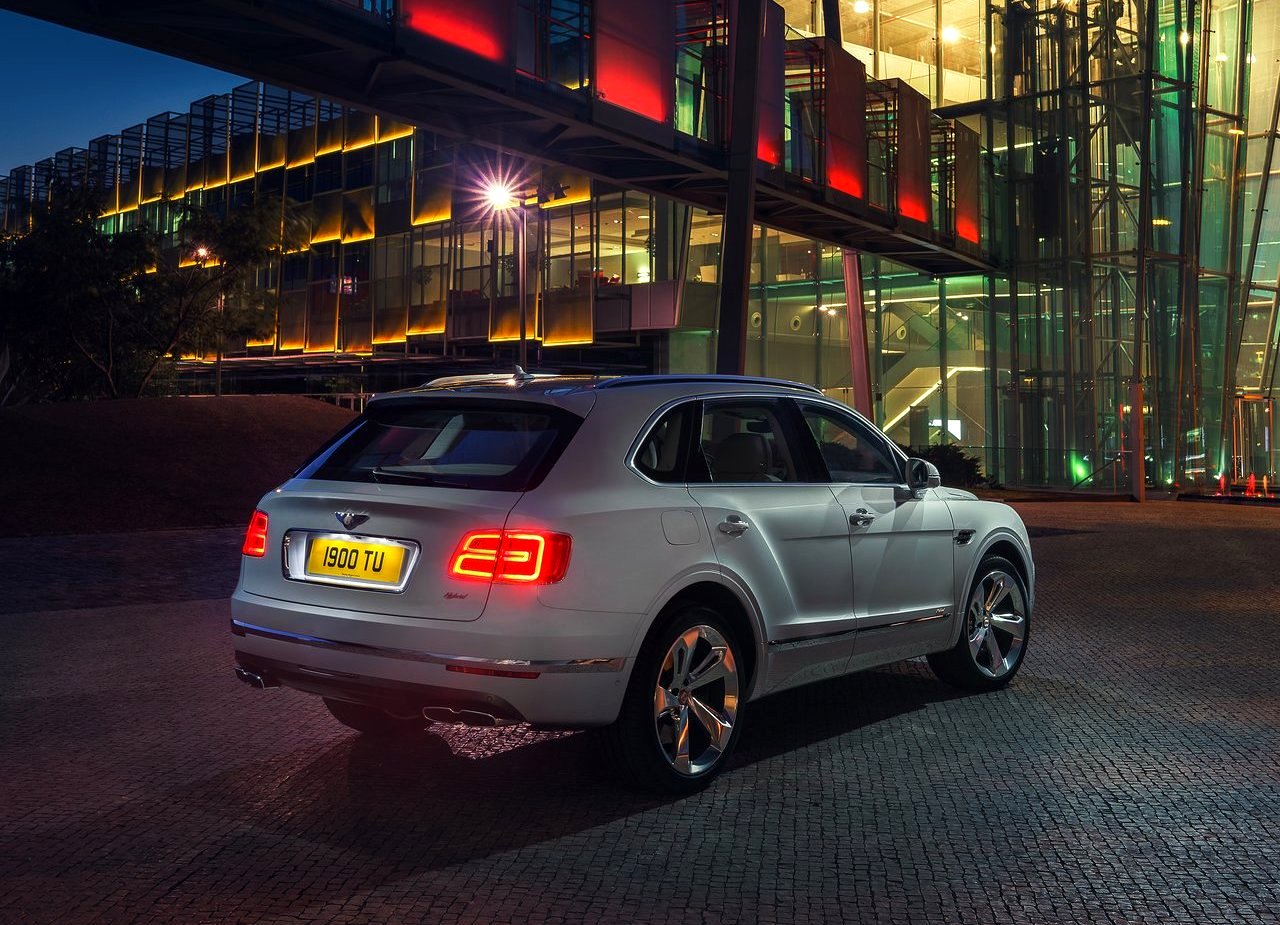 BENTLEY BENTAYGA HYBRID, foto 30