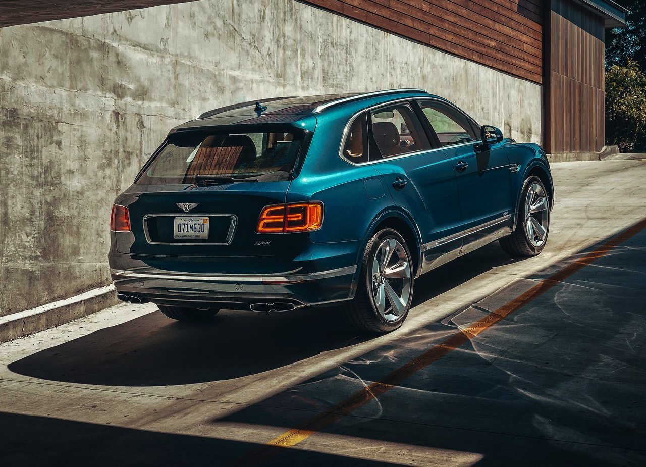 BENTLEY BENTAYGA HYBRID, foto 31