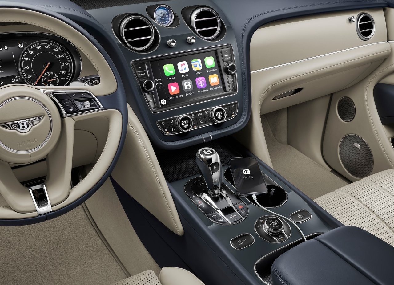 BENTLEY BENTAYGA HYBRID, foto 45