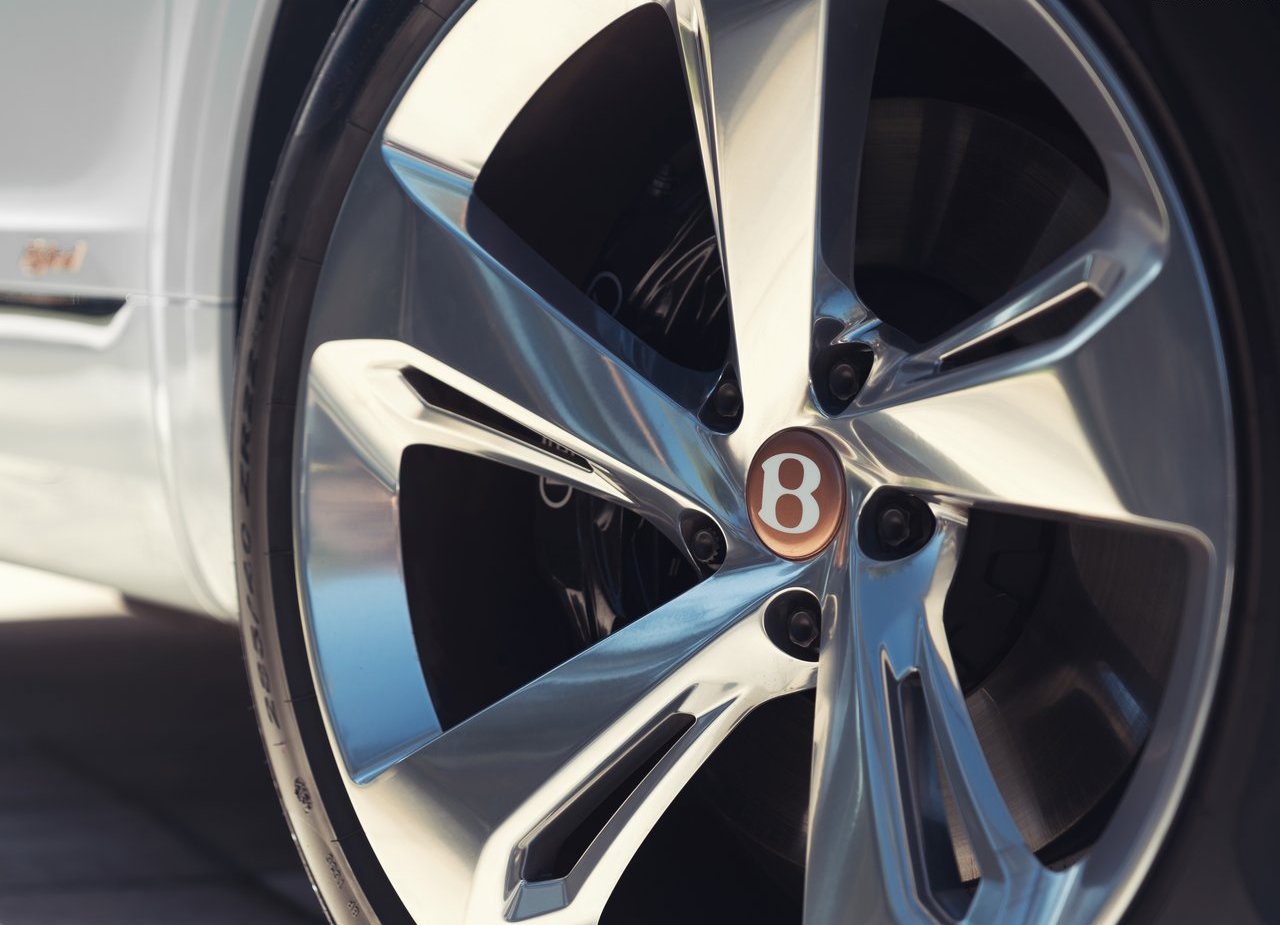 BENTLEY BENTAYGA HYBRID, foto 73