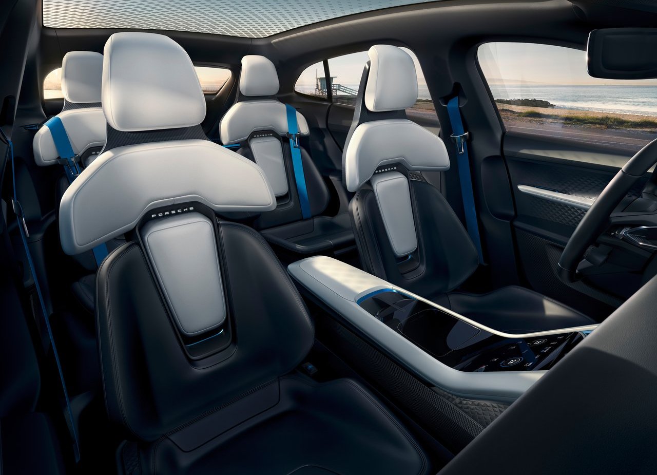 2018 - PORSCHE MISSION E CROSS TURISMO CONCEPT, foto 29