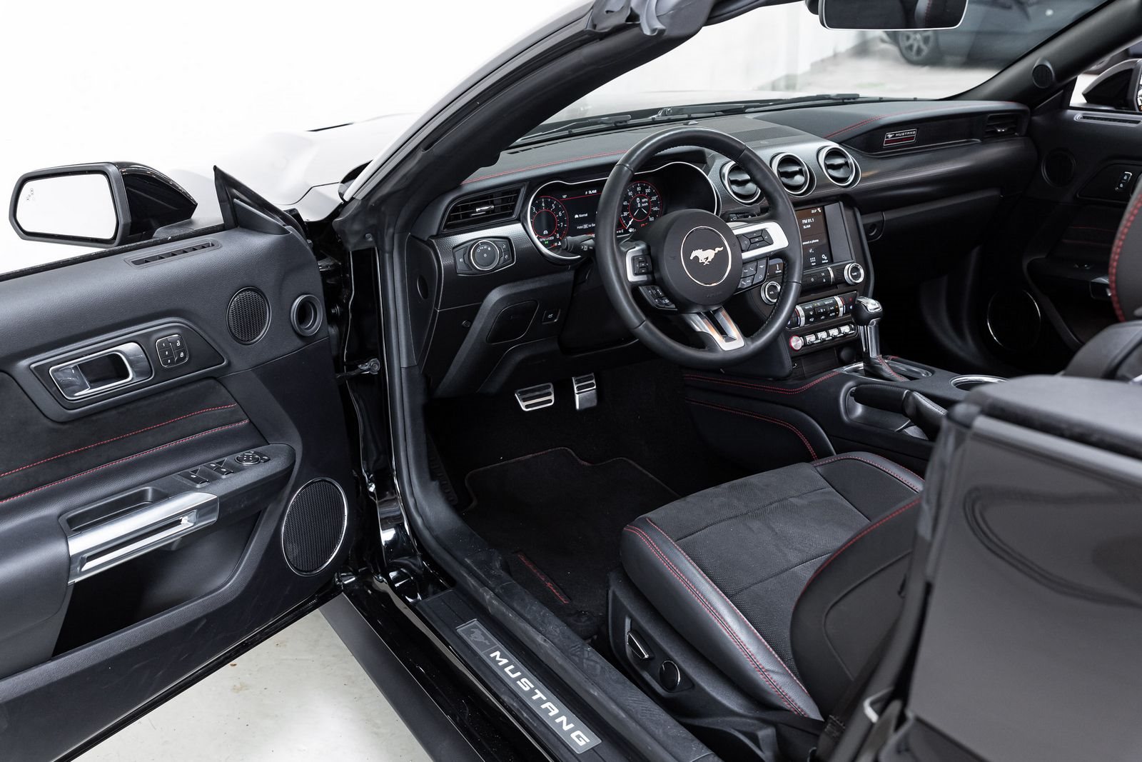 2019 - FORD MUSTANG GT CALIFORNIA SPECIAL, foto 16