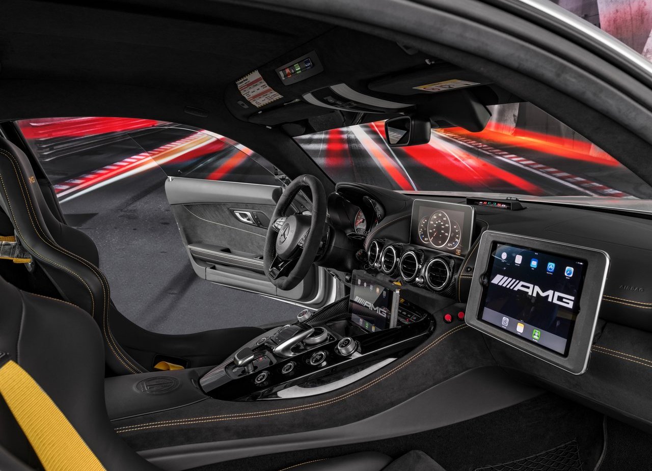 2018 - MERCEDES-AMG GT R F1 'SAFETY CAR', foto 22