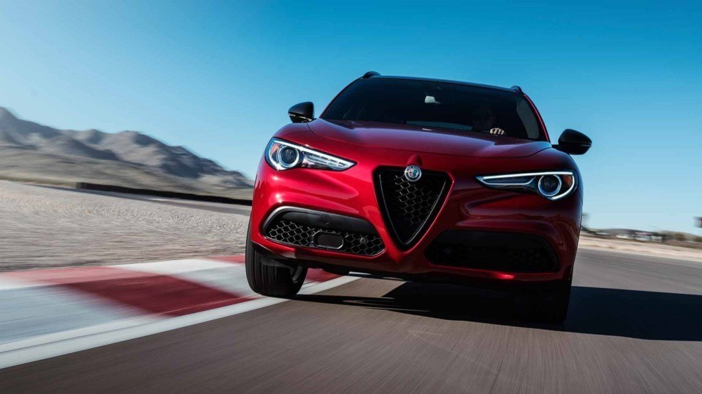 ALFA ROMEO GIULIA & STELVIO NERO EDIZIONE, foto 1