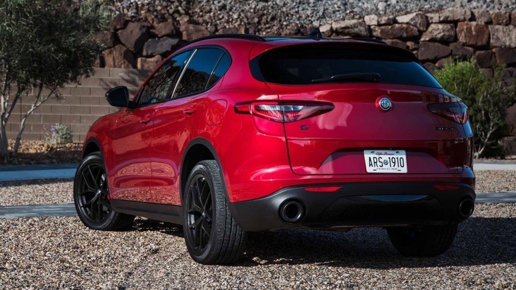 ALFA ROMEO GIULIA & STELVIO NERO EDIZIONE, foto 5