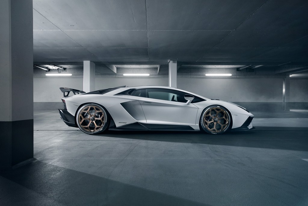 LAMBORGHINI AVENTADOR S BY NOVITEC, foto 4