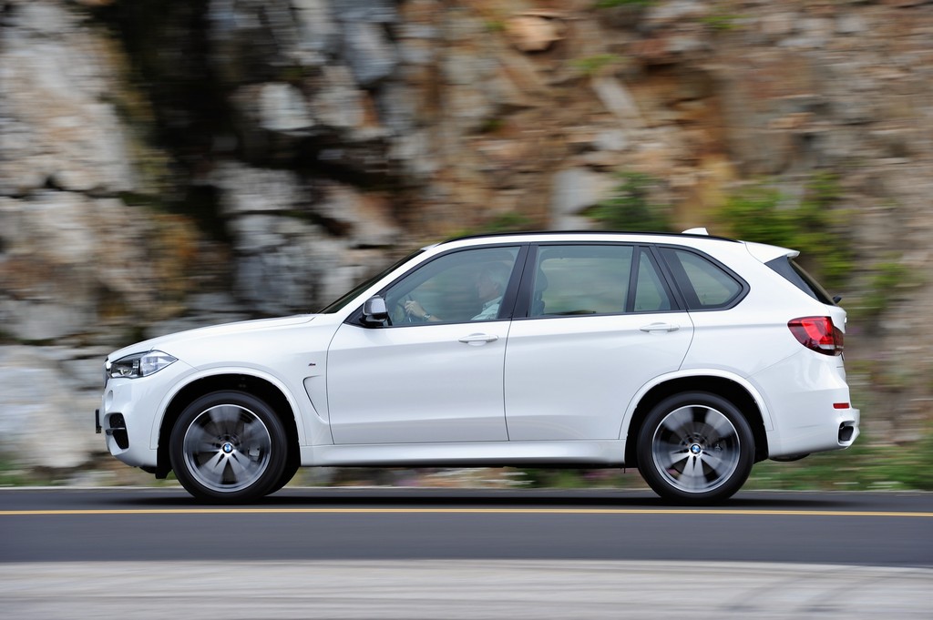 2018 - BMW X5 M50d, foto 2