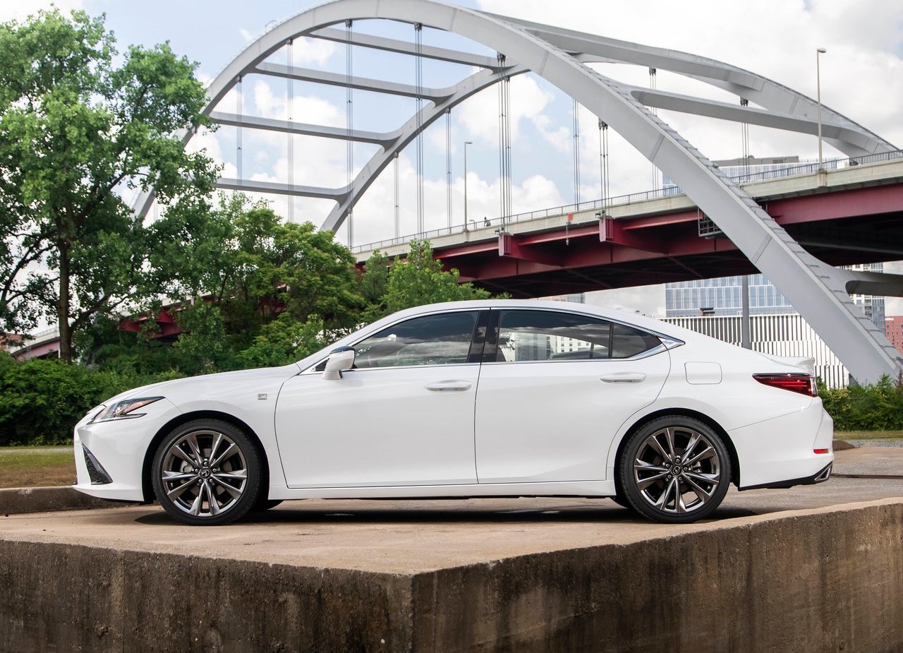 2019 - LEXUS ES, foto 49