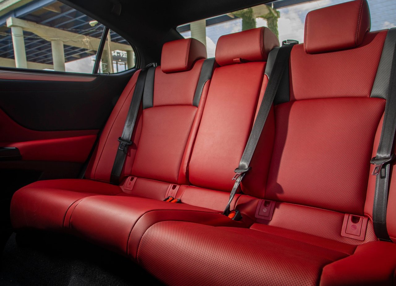 2019 - LEXUS ES, foto 129