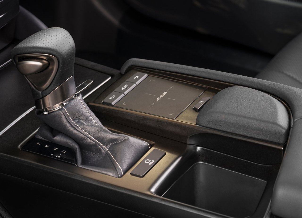 2019 - LEXUS ES, foto 138
