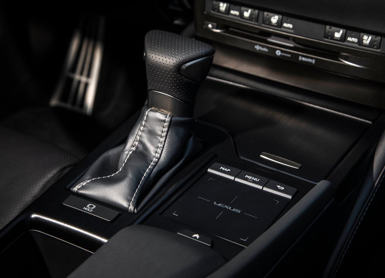 2019 - LEXUS ES, foto 140
