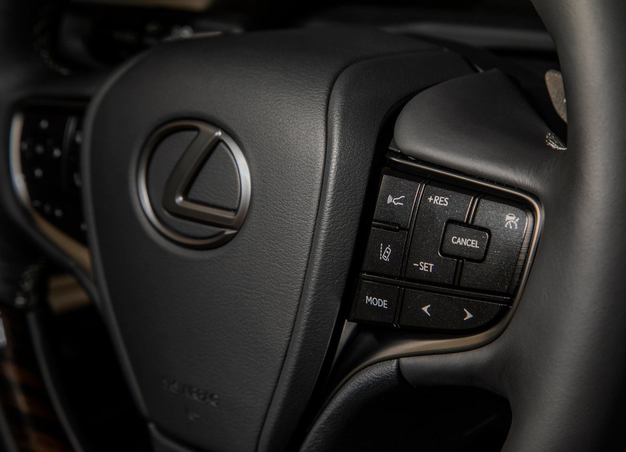 2019 - LEXUS ES, foto 143