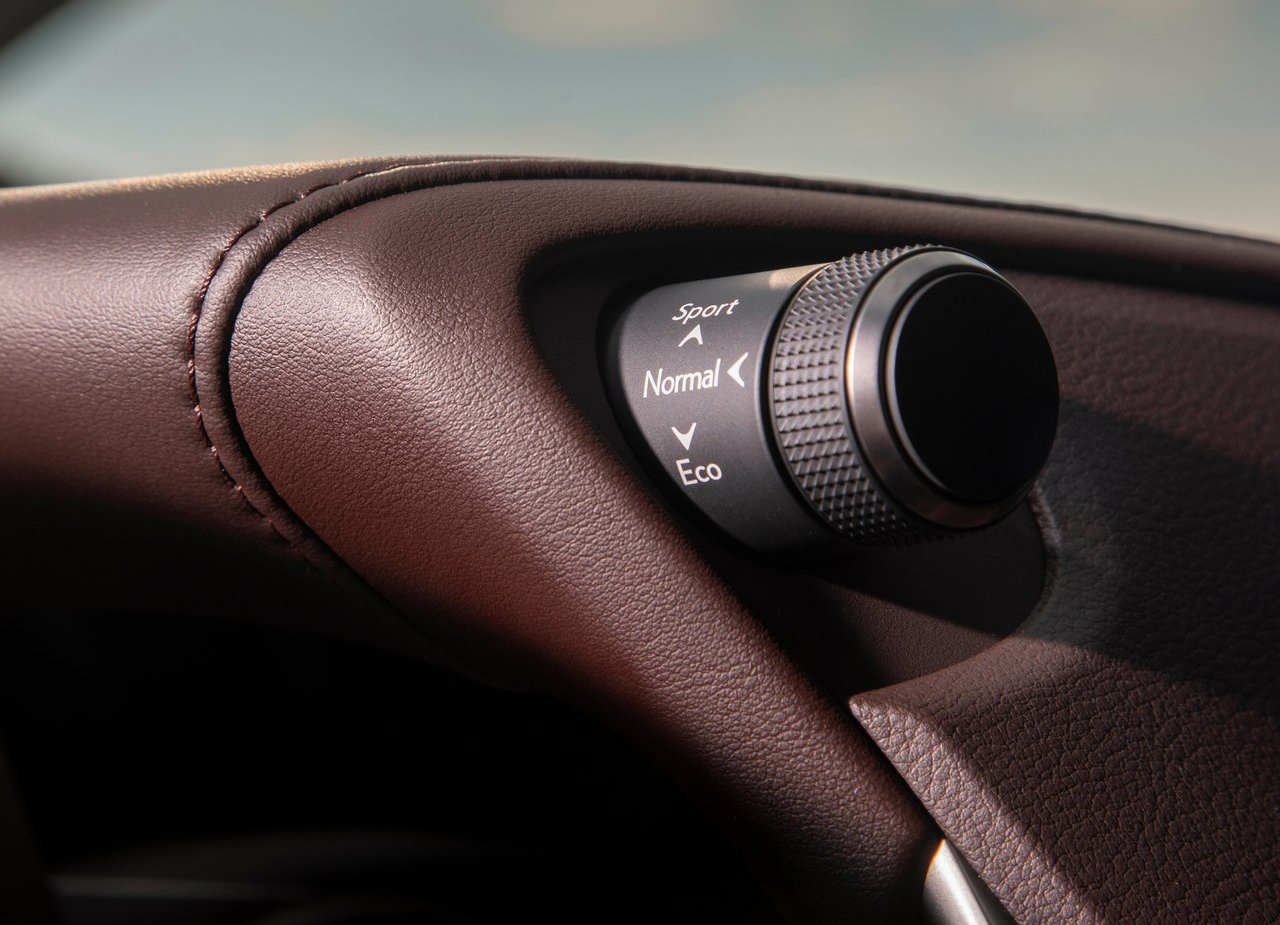2019 - LEXUS ES, foto 151