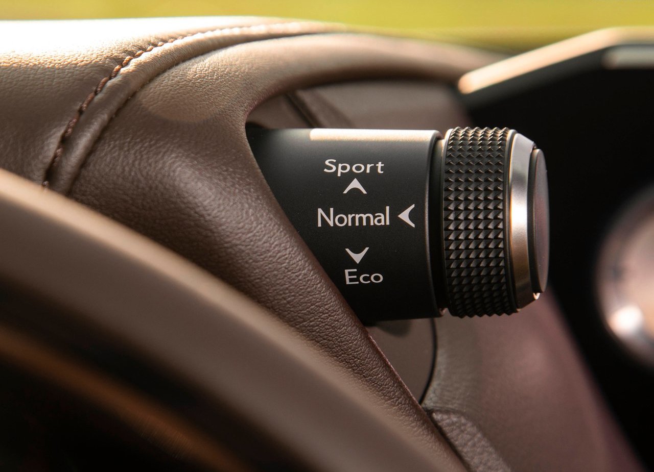 2019 - LEXUS ES, foto 152